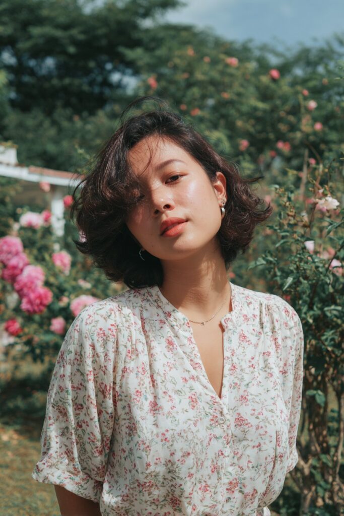 Soft curls with side part engagement hairstyle for short hair