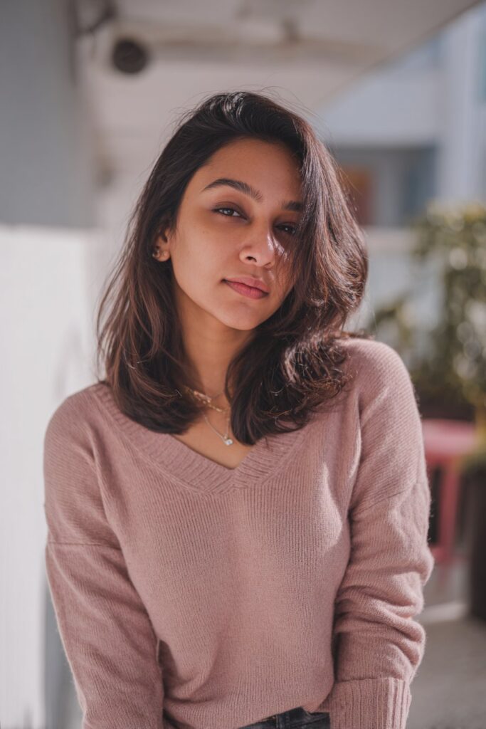 Medium length swoopy layers adding volume and movement