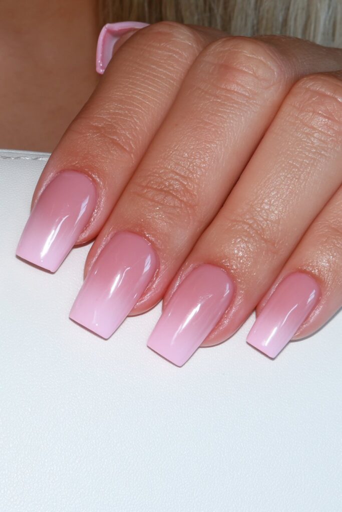 Classy taupe short nails