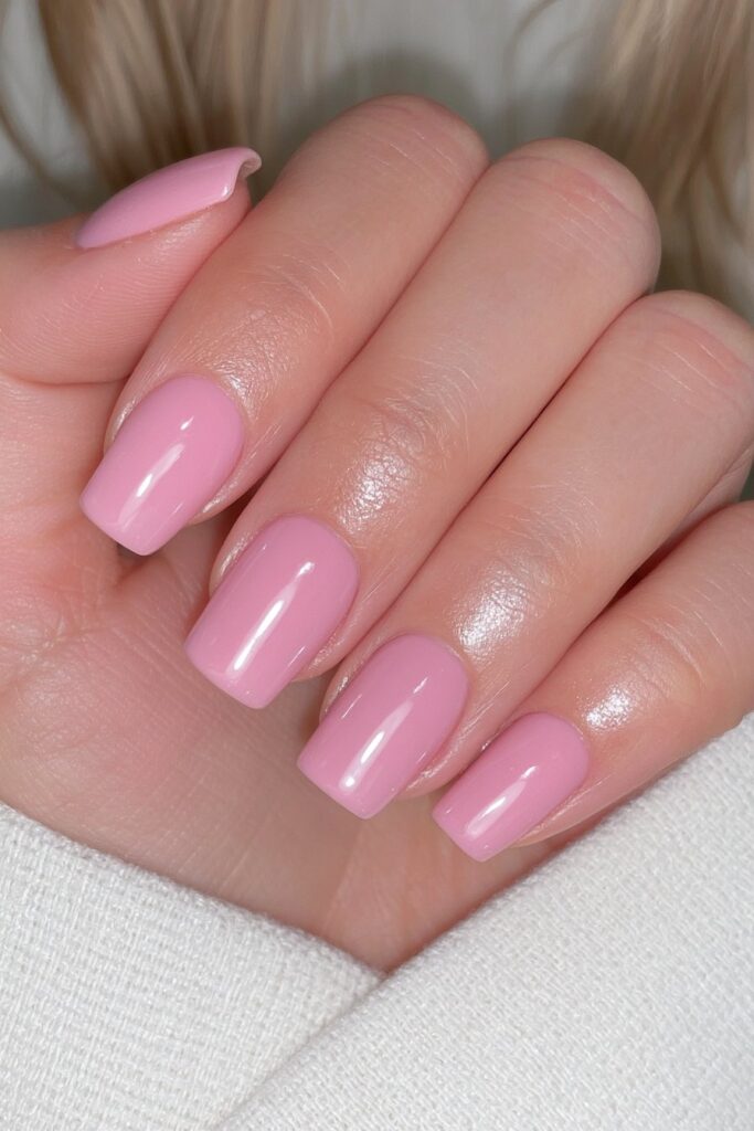 22 Back to School Nails for Teachers That Are Professional 17 Warm cream teacher nails
