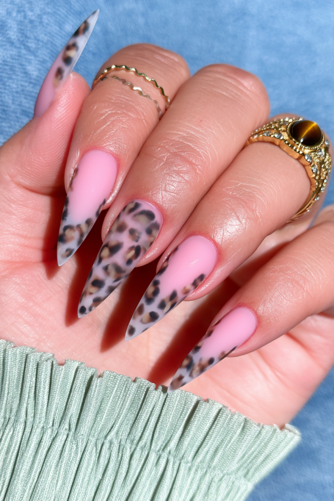 Leopard print French tips