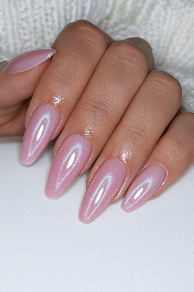 Warm caramel glazed donut nails with golden luminous shimmer
