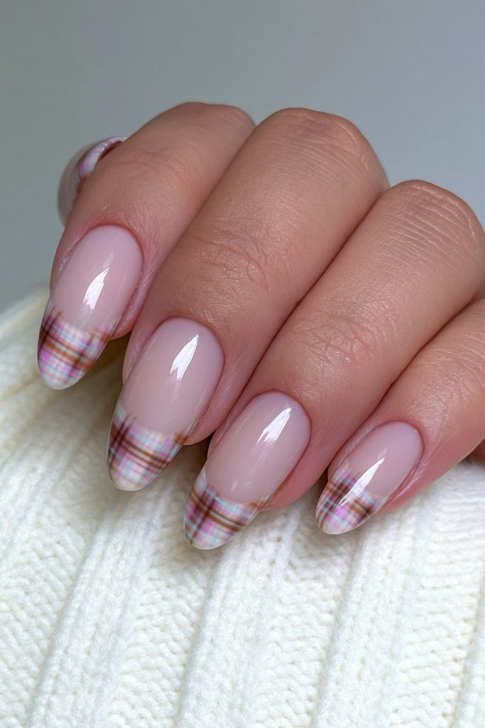Chocolate brown nails with stylish plaid French tip details