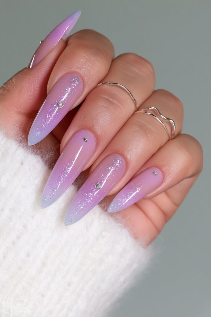 22 Blue Jelly Nail Designs for a Sheer, Glassy Manicure 4 Periwinkle blue jelly nails