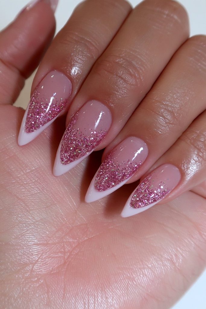 Classic gold glitter French tips