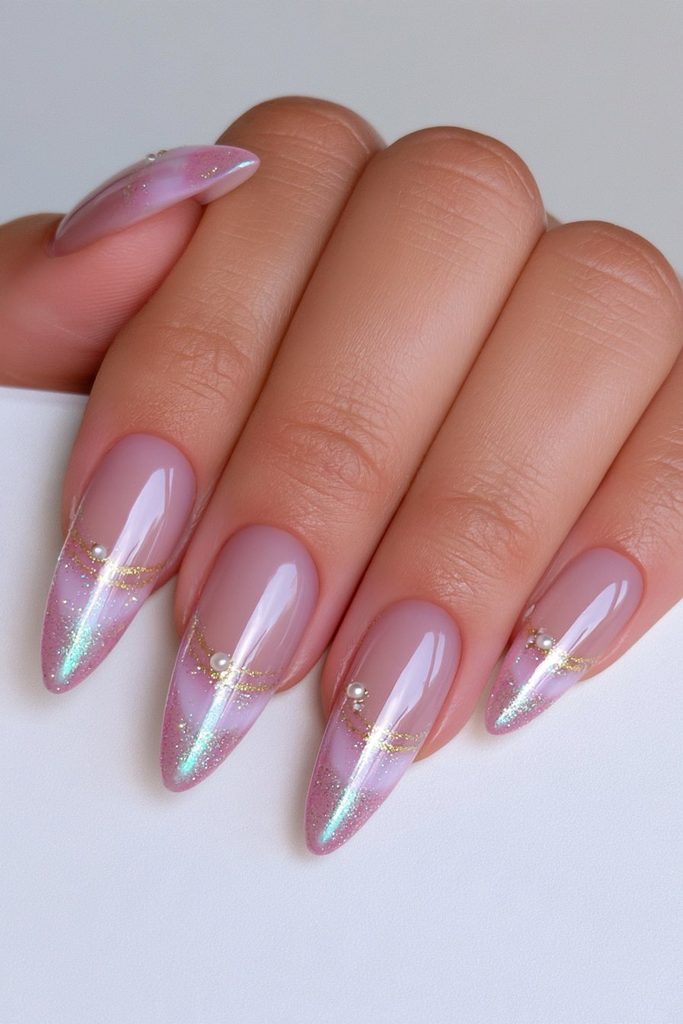 Gold glitter nails with pearls