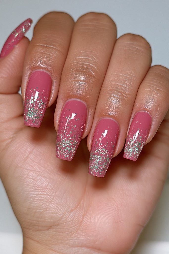 Red nails with green glitter gradient