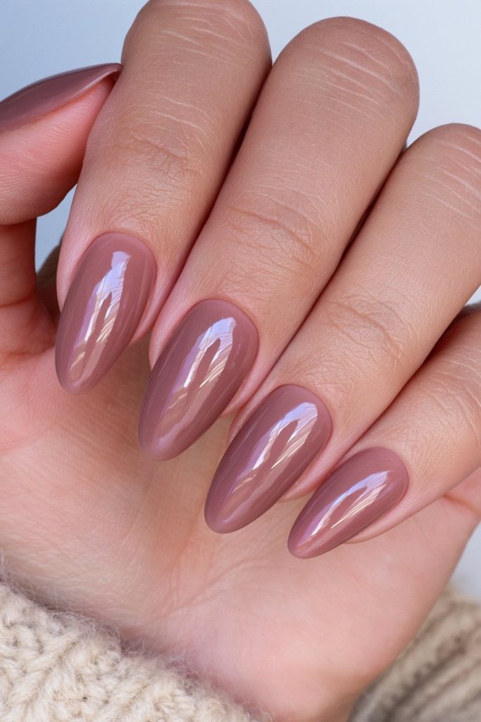 22 Hot Chocolate Nails to Warm Up Your Cozy Season Manicure 22 Short almond hot chocolate nails