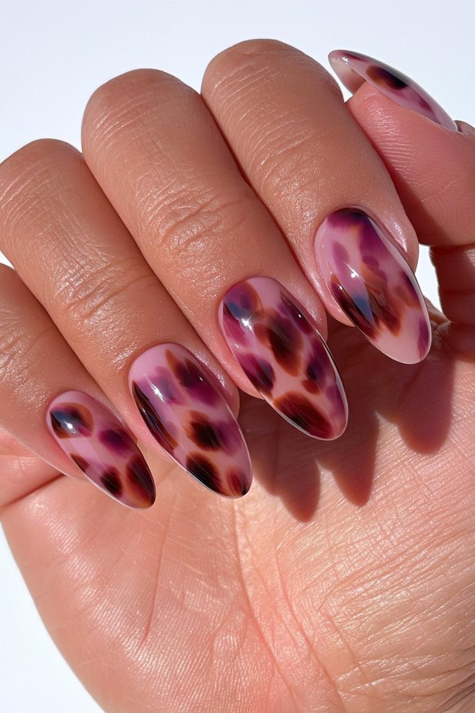 Almond shaped tortoiseshell nails