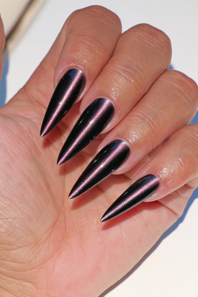 Black pencil cat-eye nail design