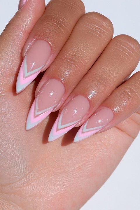 25 Mocha Mousse Nails Ideas for a Cozy, Creamy Manicure