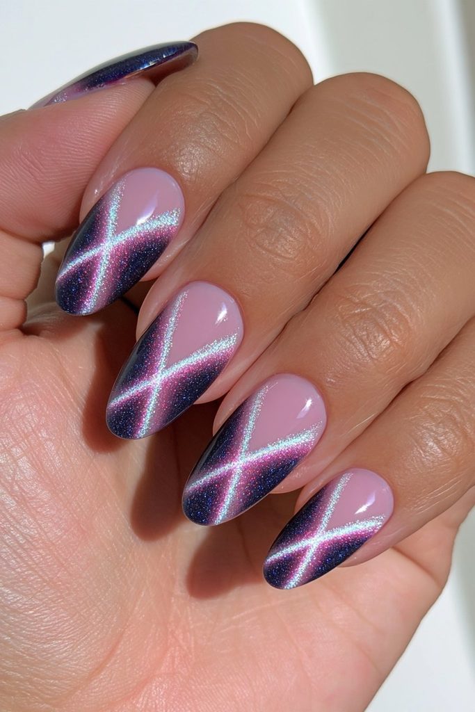Midnight navy platinum cat-eye nails