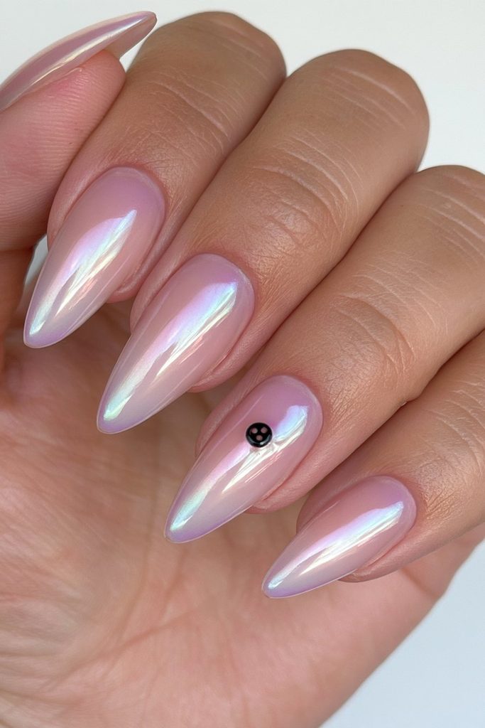 22 Coraline Nails That Are Subtle Enough for Everyday Wear 6 Navy nails single button accent